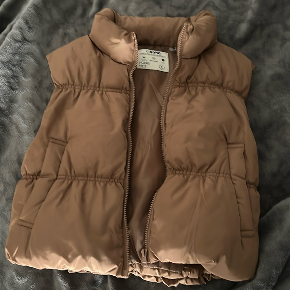 Cropped vest